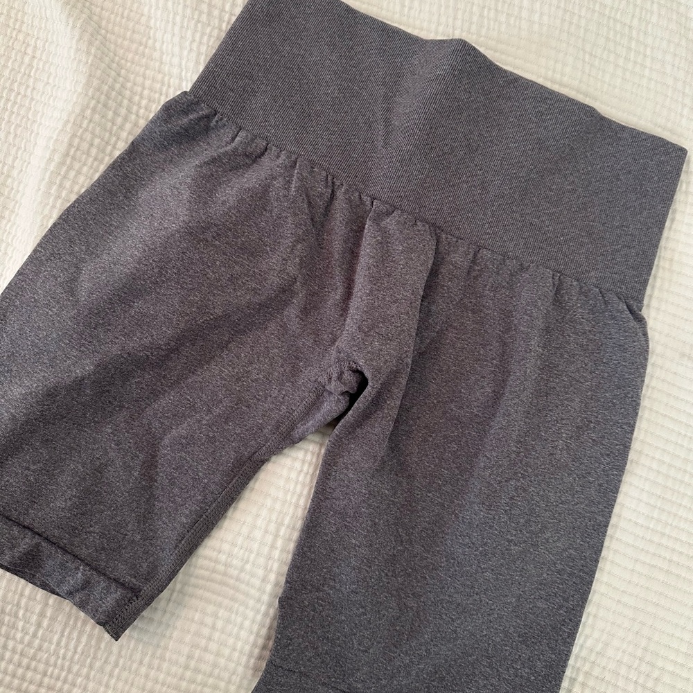 NVGTN shorts size small